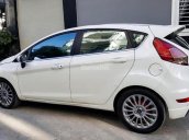 Gia đình bán xe Ford Fiesta S 1.0 AT Ecoboost 2015 màu trắng tinh khôi, biển đẹp đi mới 30.000km
