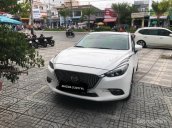 Bán Mazda 3 FaceLift 1.5AT màu trắng số tự động bản sedan sản xuất 2017, biển tỉnh, lăn bánh 6.800km