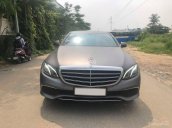 Bán xe Mercedes E200 nâu 2017, trả trước 600 triệu rinh xe về ngay
