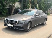 Bán xe Mercedes E200 nâu 2017, trả trước 600 triệu rinh xe về ngay
