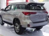 Bán xe Toyota Fortuner sản xuất năm 2018, màu trắng, giá tốt