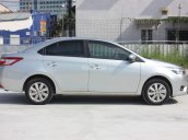 Bán Toyota Vios E 1.5MT sản xuất 2017, màu bạc  