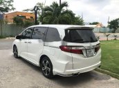 Bán Honda Odyssey 2.4Turbo sản xuất năm 2016, màu trắng, giá tốt