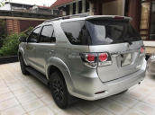 Bán xe Toyota Fortuner năm 2015 màu bạc, AT, tên công ty xuất hoá đơn cao