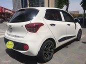 Bán Hyundai Grand i10 1.2AT sản xuất năm 2017, màu trắng, nhập khẩu  