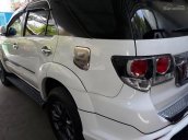 Bán xe Toyota Fortuner TRD Sportivo 4x2 AT sản xuất năm 2016, màu trắng còn mới giá cạnh tranh
