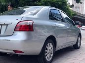 Cần bán xe Toyota Vios 1.5G đời 2011, màu bạc