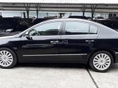 Cần bán Volkswagen Passat đời 2010, màu đen, nhập khẩu nguyên chiếc 