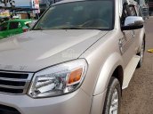 Bán Ford Everest 2.5L 4x2 AT năm sản xuất 2014, màu bạc còn mới, giá chỉ 640 triệu