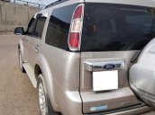 Bán Ford Everest 2.5L 4x2 AT năm sản xuất 2014, màu bạc còn mới, giá chỉ 640 triệu