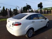 Bán xe Ford Fiesta 2011, màu trắng, nhập khẩu