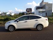 Bán xe Ford Fiesta 2011, màu trắng, nhập khẩu