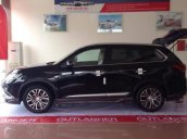 Bán ô tô Mitsubishi Outlander đời 2018, màu đen, giá chỉ 942 triệu, hỗ trợ ngân hàng 90%. Gọi 0939193718 Ms. Lam