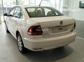 Bán xe Volkswagen Polo Sedan 5 chỗ, xe Đức nhập khẩu nguyên chiếc chính hãng mới 100% giá rẻ. LH 0933 365 188