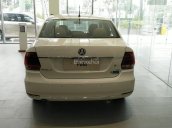 Bán xe Volkswagen Polo Sedan 5 chỗ, xe Đức nhập khẩu nguyên chiếc chính hãng mới 100% giá rẻ. LH 0933 365 188