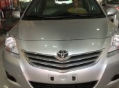 Salon bán Toyota Vios 1. MT đời 2010, màu bạc, biển tỉnh