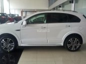 Trả trước 180tr lấy xe Chevrolet Captiva LTZ đời 2018, màu trắng