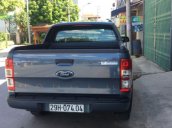 Cần bán gấp Ford Ranger AT sản xuất năm 2017, màu xanh 