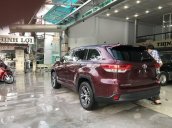 Bán xe Toyota Highlander sản xuất 2017, màu đỏ, nhập khẩu