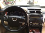 Cần bán xe Toyota Camry 2.0 E đời 2012, màu đen