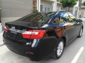 Cần bán xe Toyota Camry 2.0 E đời 2012, màu đen