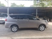 Cần bán xe Toyota Innova V năm 2016, 850tr