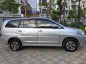 Bán ô tô Toyota Innova 2.0E đời 2016, màu bạc