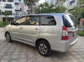 Bán ô tô Toyota Innova 2.0E đời 2016, màu bạc