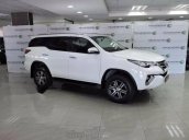 Cần bán lại xe Toyota Fortuner đời 2018, màu trắng, giá chỉ 926 triệu