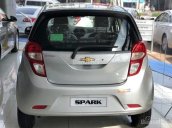 Bán Chevrolet Spark LS đời 2018 - Tay lái trợ lực điện, tháng này ưu đãi 60 triệu, trả trước 80 triệu nhận xe ngay