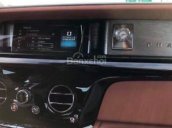 Bán ô tô Rolls-Royce Phantom 8/2018, màu bạc nhập khẩu nguyên chiếc