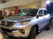 Bán Toyota Fortuner 2.7V đời 2018, màu bạc, giao sớm, hỗ trợ trả góp 90%