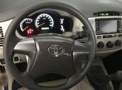 Bán xe Toyota Innova sản xuất năm 2015, màu bạc số sàn