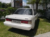 Bán Nissan Bluebird 1990, màu trắng, giá tốt