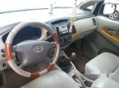 Bán Toyota Innova G năm 2010, màu bạc  