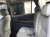 Cần bán gấp Toyota Innova 2007, màu bạc 