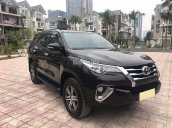 Mình bán Fortuner V cuối 2016, màu xám nâu, sử dụng xăng, xe đẹp đúng mới