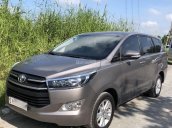 Cần bán Toyota Innova E 2016 số sàn máy xăng, xe đẹp không lầm lỗi