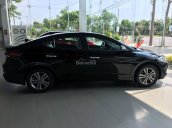 Bán Hyundai Elantra có sẵn, hỗ trợ vay với lãi suất thấp, quà tặng hấp dẫn