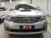 (Hãng) Bán Toyota Fortuner 2.5G máy dầu, số sàn 2016, màu bạc, bảo hành chính hãng