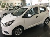 Bán xe Chevrolet Spark Dou sản xuất năm 2018, màu trắng 