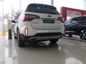 Cần bán Kia Sorento sản xuất 2018, giá 789 triệu. Liên hệ: 0917096288