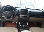 Cần bán Kia Sorento sản xuất 2018, giá 789 triệu. Liên hệ: 0917096288