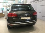 (Volkswagen Trần Hưng Đạo) giao ngay Touareg 3.6 V6, màu nâu, vay 90%, liên hệ Kiều Tiên 0908526727 nhận ưu đãi tốt nhất