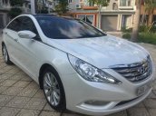 Bán ô tô Hyundai Sonata 2.0 AT đời 2011, màu trắng, nhập khẩu