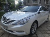 Bán ô tô Hyundai Sonata 2.0 AT đời 2011, màu trắng, nhập khẩu