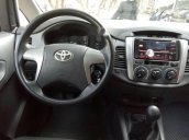 Bán xe Toyota Innova 2.0 2013 xe gia đình, giá tốt