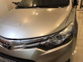 Cần bán xe Toyota Vios G 2016, màu bạc xe gia đình