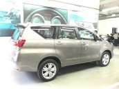 Bán Toyota Innova 2.0V đặt ngay để lấy xe với mức giá ưu đãi, liên hệ Như Trung