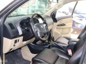 Cần bán xe Toyota Fortuner 2.7AT sản xuất năm 2014, màu xám